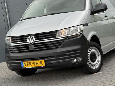 Volkswagen Transporter 2.0 TDI 150 PK / L2H1 / TREKHAAK / CRUISE / AIRCO / CARPLAY / PARKEERSENSOREN foto 16