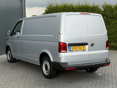 Volkswagen Transporter 2.0 TDI 150 PK / L2H1 / TREKHAAK / CRUISE / AIRCO / CARPLAY / PARKEERSENSOREN foto 5