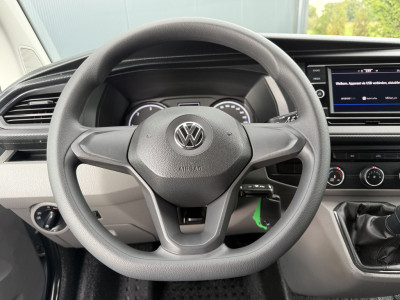 Volkswagen Transporter 2.0 TDI 150 PK / L2H1 / TREKHAAK / CRUISE / AIRCO / CARPLAY / PARKEERSENSOREN foto 9