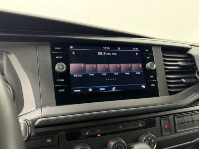Volkswagen Transporter 2.0TDI 150Pk DSG Automaat Lang Highline | 2xSchuifdeur | Werkplaats | Navigatie | Camera | 3-Zits | Airco | Cruise 21