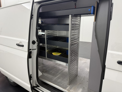 Volkswagen Transporter 2.0TDI 150Pk DSG Automaat Lang Highline | 2xSchuifdeur | Werkplaats | Navigatie | Camera | 3-Zits | Airco | Cruise 9