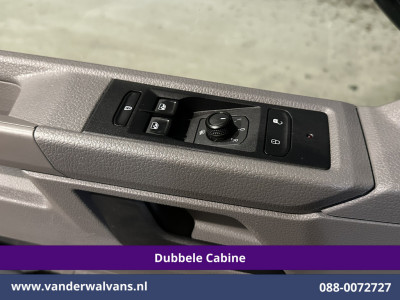 Volkswagen Transporter 2.0 TDI 150pk Automaat L2H1 Dubbele Cabine Euro6 Airco | 6-Zits | Camera | Navigatie | Apple Carplay | Cruisecontrol Android Auto, Stoelverwarming, 2500kg Trekhaak, Achterklep foto 17