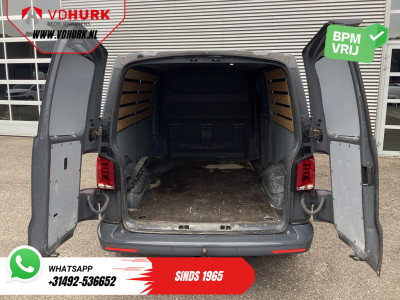 Volkswagen Transporter 2.0 TDI 150 pk DSG Aut. L2 Bulli Virtual Cockpit/ Leder/ Adapt.Cruise/ LED/ Navi/ Bear Lock/ Carplay/ Camera/ 18? LMV/ PDC/ Trekhaak foto 5