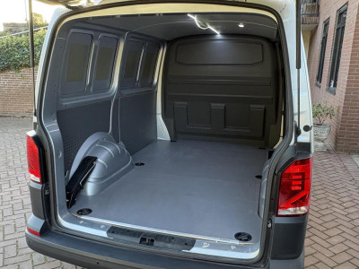 Volkswagen Transporter 2.0 TDI 150 pk DSG L1H1 28 Automaat Navi Carplay foto 10