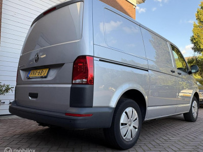 Volkswagen Transporter 2.0 TDI 150 pk DSG L1H1 28 Automaat Navi Carplay foto 8