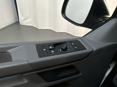 Volkswagen Transporter 2.0 TDI 150pk L1H1 Comfortline Trekhaak Parkeersensoren Cruise Control Airco 15
