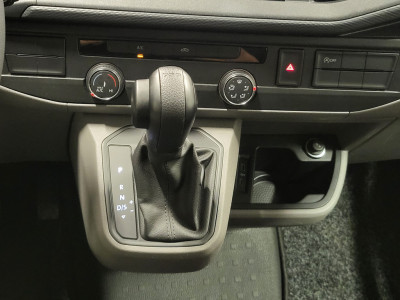 Volkswagen Transporter 2.0TDI 150pk L2/H1 Automaat Inrichting Euro 6! foto 14