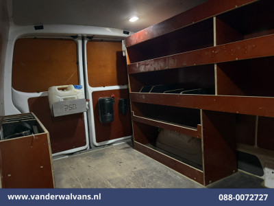Volkswagen Transporter 2.0 TDI 150pk L2H1 Euro6 Airco | Camera | Apple Carplay | 2500kg Trekhaak | Cruisecontrol Android Auto, Parkeersensoren, Leder, Bijrijdersbank 13