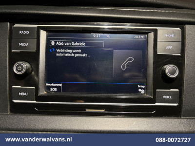 Volkswagen Transporter 2.0 TDI 150pk L2H1 Euro6 Airco | Camera | Apple Carplay | 2500kg Trekhaak | Cruisecontrol Android Auto, Parkeersensoren, Leder, Bijrijdersbank 18