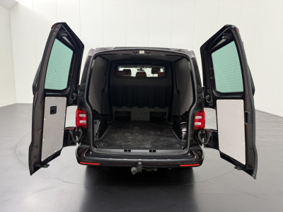 Volkswagen Transporter 2.0TDI 204PK Automaat Lang Highline Dubbele Cabine | Leder | Navigatie | Trekhaak | Airco | Cruise foto 4