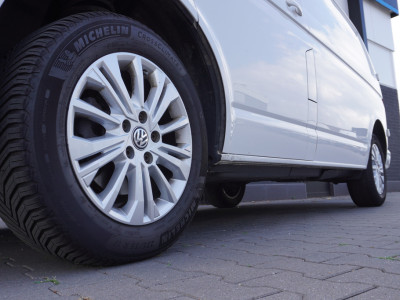 Volkswagen Transporter 2.0 TDI BULLI - EURO 6 - Airco - Navi - Cruise - €18.950,- Excl. 7