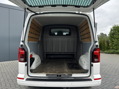 Volkswagen Transporter 2.0 TDI / BULLI / L2H1 / DUBBEL CABINE / 2x SCHUIFDEUR / LED / ADAPTIVE CRUISE / AIRCO / CARPLAY foto 10