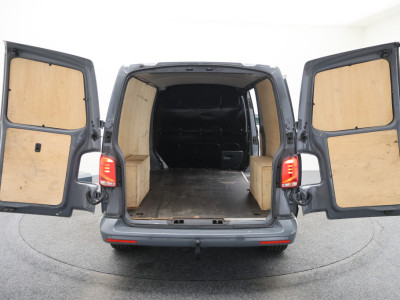 Volkswagen Transporter 2.0 TDI DSG 150 PK Lang 3-Zits, Airco, Cruise, Apple Carplay, Camera, DAB, PDC, Trekhaak, 18 14
