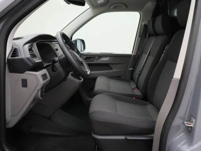 Volkswagen Transporter 2.0 TDI DSG 150 PK Lang 3-Zits, Airco, Cruise, Apple Carplay, Camera, DAB, PDC, Trekhaak, 18 9