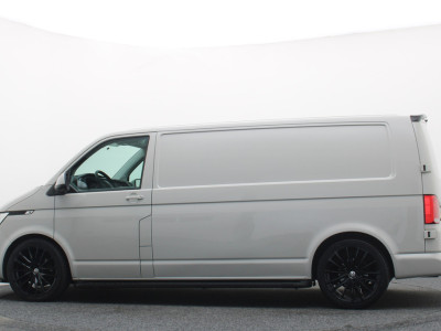 Volkswagen Transporter 2.0 TDI DSG L2H1 Leer, 3-Zits, Camera, Cruise, Airco, Apple Carplay, SideSteps, Elektrisch Pakket, 18 foto 16