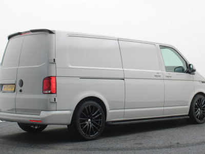 Volkswagen Transporter 2.0 TDI DSG L2H1 Leer, 3-Zits, Camera, Cruise, Airco, Apple Carplay, SideSteps, Elektrisch Pakket, 18 foto 19