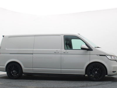 Volkswagen Transporter 2.0 TDI DSG L2H1 Leer, 3-Zits, Camera, Cruise, Airco, Apple Carplay, SideSteps, Elektrisch Pakket, 18 foto 20