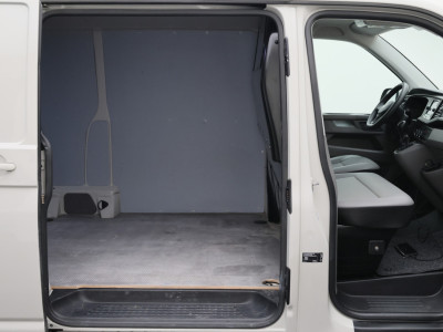 Volkswagen Transporter 2.0 TDI DSG L2H1 Leer, 3-Zits, Camera, Cruise, Airco, Apple Carplay, SideSteps, Elektrisch Pakket, 20 foto 11