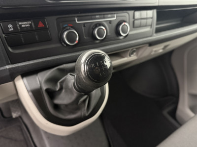 Volkswagen Transporter 2.0TDI Imperiaal | Trekhaak | Airco | 3-Zits | Kastinrichting | Achterdeuren foto 16