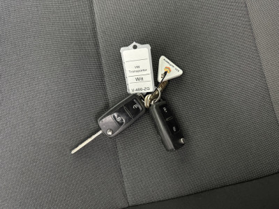 Volkswagen Transporter 2.0TDI Imperiaal | Trekhaak | Airco | 3-Zits | Kastinrichting | Achterdeuren foto 5