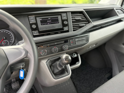 Volkswagen Transporter 2.0 TDI L1H1|110PK|airco|cruise|bluetooth|trekhaak|parkeersensoren achter|imperiaal|drie zitplaatsen|EURO6. 15