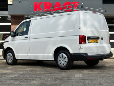 Volkswagen Transporter 2.0 TDI L1H1|110PK|airco|cruise|bluetooth|trekhaak|parkeersensoren achter|imperiaal|drie zitplaatsen|EURO6. 3