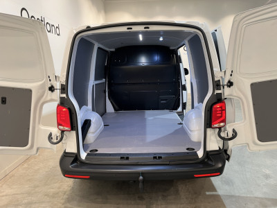 Volkswagen Transporter 2.0 TDI L1H1 150 PK Automaat / Euro 6 / Schuifdeur L + R / Airco / CarPlay / Cruise Control / Trekhaak / PDC / 3-Zits / 85.100 KM !! foto 20