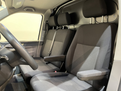 Volkswagen Transporter 2.0 TDI L1H1 150 PK Automaat / Euro 6 / Schuifdeur L + R / Airco / CarPlay / Cruise Control / Trekhaak / PDC / 3-Zits / 85.100 KM !! foto 8
