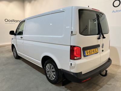 Volkswagen Transporter 2.0 TDI L1H1 150 PK Servicebus / Sortimo Inrichting / Euro 6 / 220V. / Airco / CarPlay / Camera / Cruise Control / Trekhaak / 3-Zits / foto 18