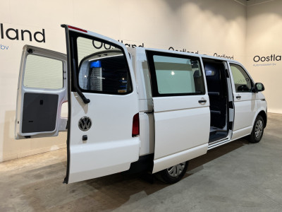 Volkswagen Transporter 2.0 TDI L1H1 150 PK Servicebus / Sortimo Inrichting / Euro 6 / 220V. / Airco / CarPlay / Camera / Cruise Control / Trekhaak / 3-Zits / foto 21