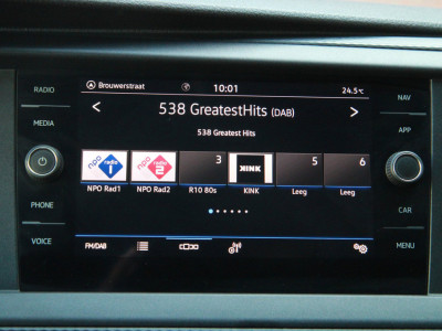 Volkswagen Transporter 2.0 TDI L1H1 / 150PK automaat / dubbel schuifdeur / app connect / cruise 19
