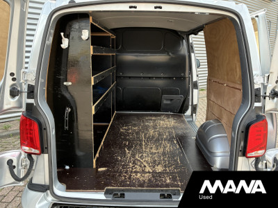 Volkswagen Transporter 2.0 TDI L1H1 150pk Automaat LM velgen Cruise Sensoren Airco foto 6