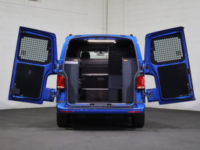 Volkswagen Transporter 2.0 TDI L1 H1 150pk Bulli Wolfsburg Edition foto 12