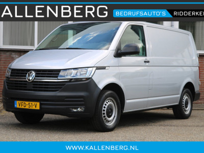Volkswagen Transporter 2.0 TDI L1H1 30 / 3-Pers. / AppConnect / Nw Model