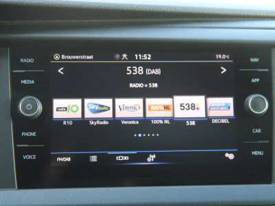 Volkswagen Transporter 2.0 TDI L1H1 30 / 3-Pers. / AppConnect / Nw Model foto 19