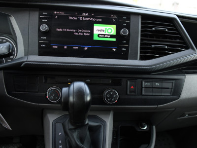 Volkswagen Transporter 2.0 TDI L1H1 30 Black Edition Camera, Cruise, Caprlay, 150pk, automaat, Multimedia, Trekhaak, Sensoren, Laadruimte betimmering, Uniek! foto 19