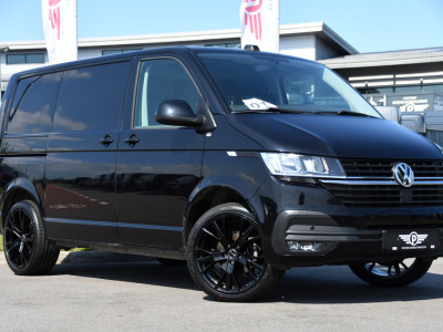 Volkswagen Transporter 2.0 TDI L1H1 30 Black Edition Camera, Cruise, Caprlay, 150pk, automaat, Multimedia, Trekhaak, Sensoren, Laadruimte betimmering, Uniek! foto 5