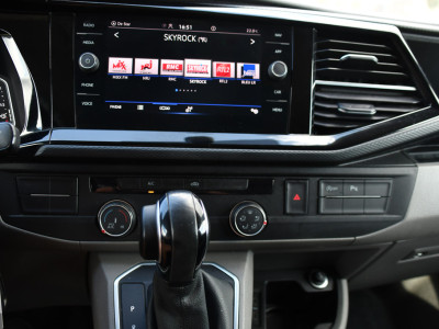 Volkswagen Transporter 2.0 TDI L1H1 30 Bulli Virtual, Adaptieve Cruise, Camera, Carplay, LED, Automaat, Sensoren, multimedia, Uniek! foto 17