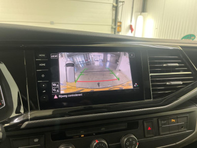 Volkswagen Transporter 2.0 TDI L1 H1 4Motion Automaat Bulli 5