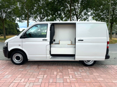 Volkswagen Transporter 2.0 TDI L1H1 AUTOMAAT Marge 140 PK!!! 3 Persoons foto 2