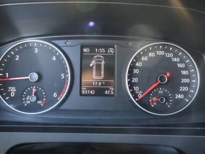 Volkswagen Transporter 2.0 TDI L1 H1 Airco Geisoleerde Laadruimte foto 16