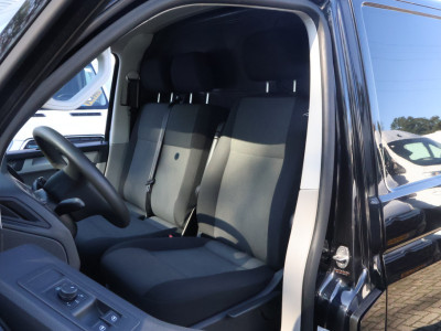 Volkswagen Transporter 2.0 TDI L1 H1 Airco Geisoleerde Laadruimte foto 2