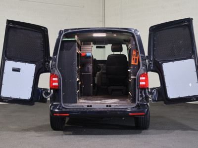 Volkswagen Transporter 2.0 TDI L1 H1 Black Edition foto 11