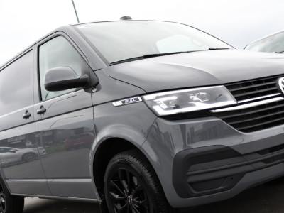Volkswagen Transporter 2.0 TDI L1H1 Bulli Virtual, Camera, Cruise, Carplay, LED, Multimedia, 150pk, Leder, Uniek! foto 17
