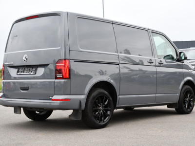Volkswagen Transporter 2.0 TDI L1H1 Bulli Virtual, Camera, Cruise, Carplay, LED, Multimedia, 150pk, Leder, Uniek! foto 6