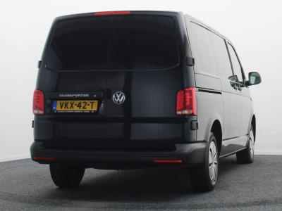 Volkswagen Transporter 2.0 TDI L1H1 Economy Business Eerste Eigenaar, 3-Zits, Airco, Cruise, Apple Carplay, Elektrisch Pakket, PDC foto 17