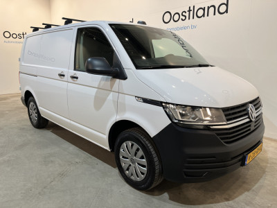 Volkswagen Transporter 2.0 TDI L1H1 / Euro 6 / Airco / CarPlay / Cruise Control / Trekhaak / PDC / 3-Zits foto 13