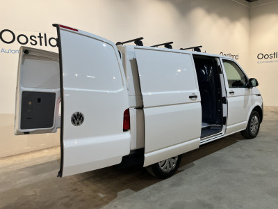 Volkswagen Transporter 2.0 TDI L1H1 / Euro 6 / Airco / CarPlay / Cruise Control / Trekhaak / PDC / 3-Zits foto 16