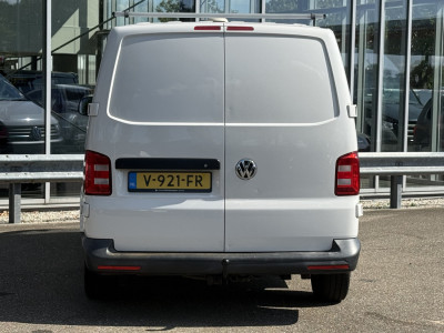 Volkswagen Transporter 2.0 TDI L1H1 Highline | Airco | Nieuwe Motor bij 240.000 | Inrichting | APK 03/27 foto 6
