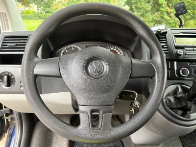 Volkswagen Transporter 2.0 TDI L1H1|NAP|140PK|trekhaak*2500KG*|airco|cruise|parkeersensoren achter|lichtmetalen velgen|imperiaal foto 13